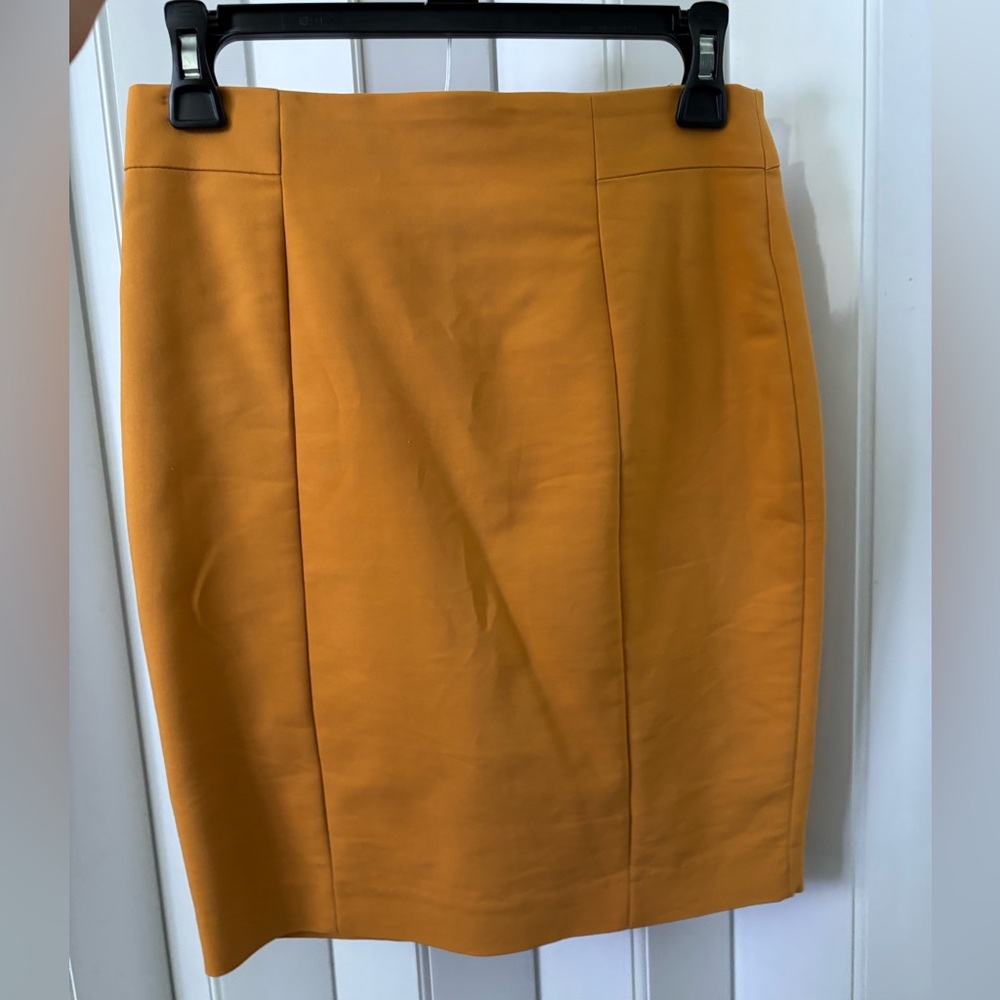H&M Gold Knee-Length Pencil Skirt for Work